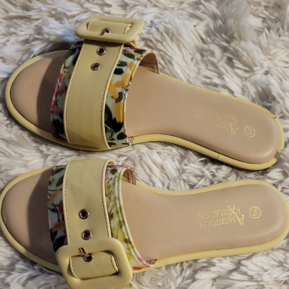 American Exchange Outfitters Yellow Floral Sandals